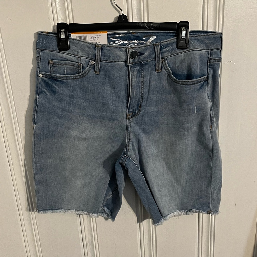 Seven7 Shorts